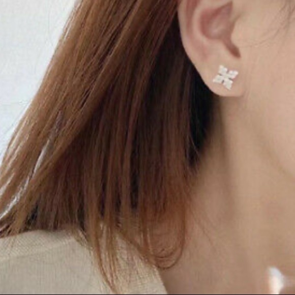 New Sterling silver gorgeous earrings - Picture 4 of 4